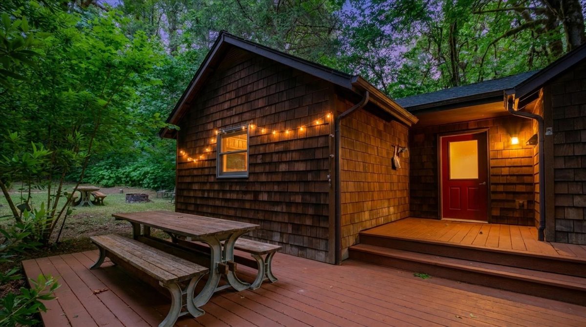 27059 Cecil Ln, Alsea, OR 97324